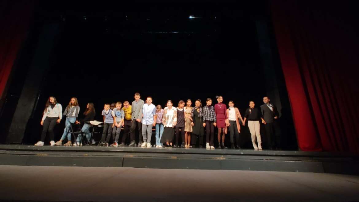 Наши ученици на позоришном фестивалу