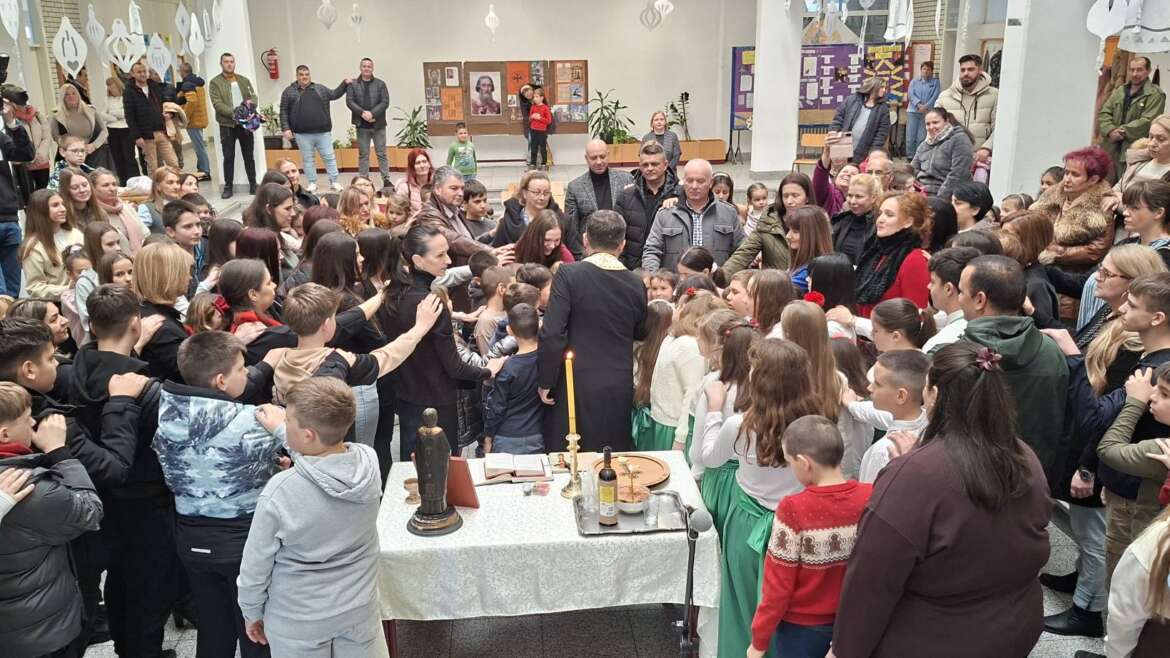 У духу Светосавља – обележена школска слава Свети Сава